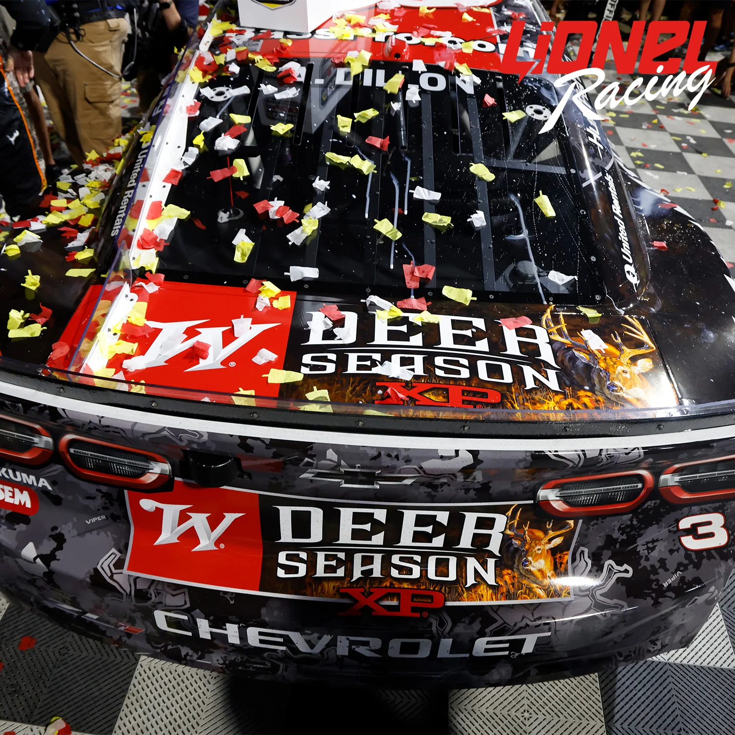 Austin Dillon / Richard Childress Dual Autographed Richmond Race Win 1:24 Standard 2025 Diecast Car - Image 7