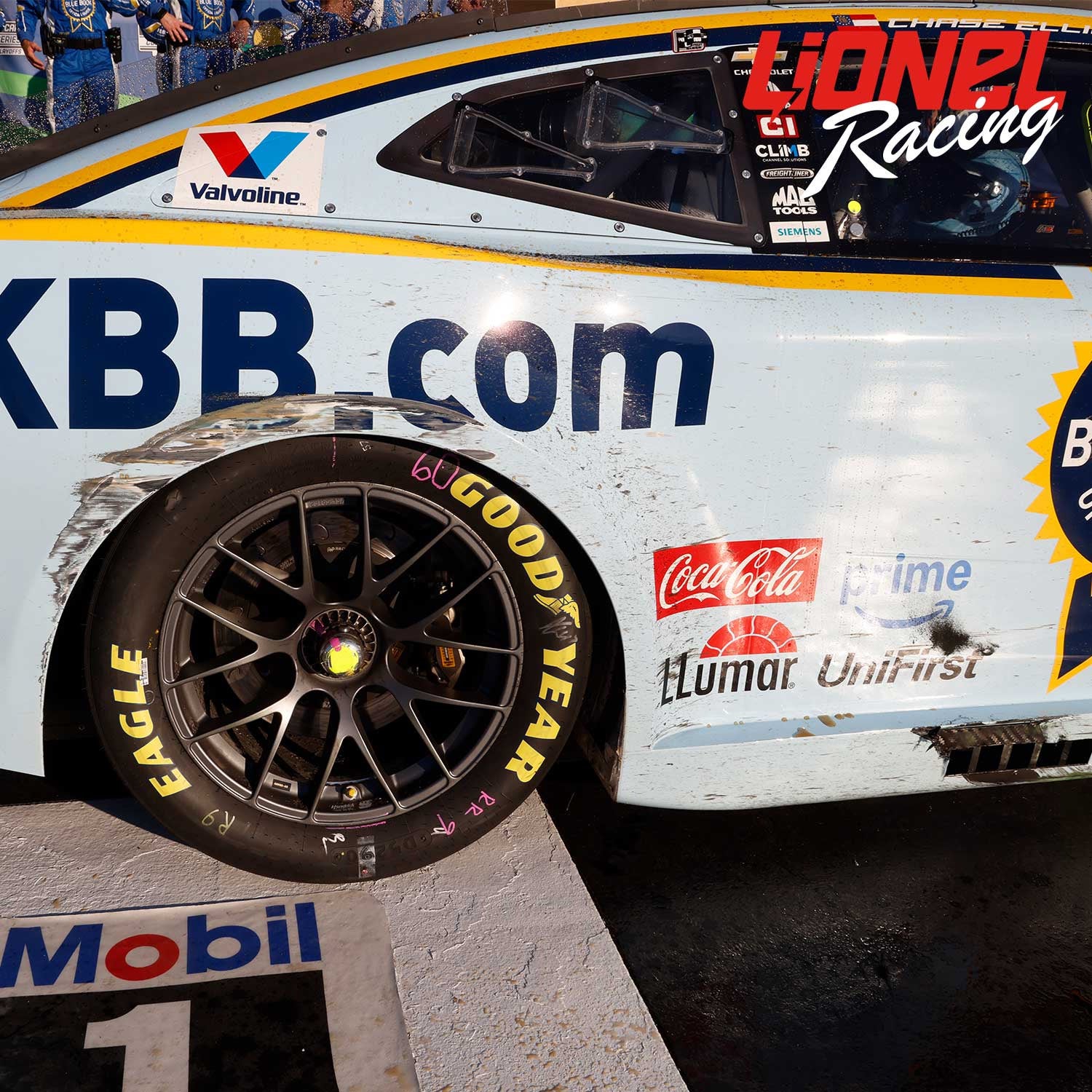 Chase Elliott Kansas Race Win 1:24 Standard 2025 Diecast Car Preorder - Currently Projected September - Image 3