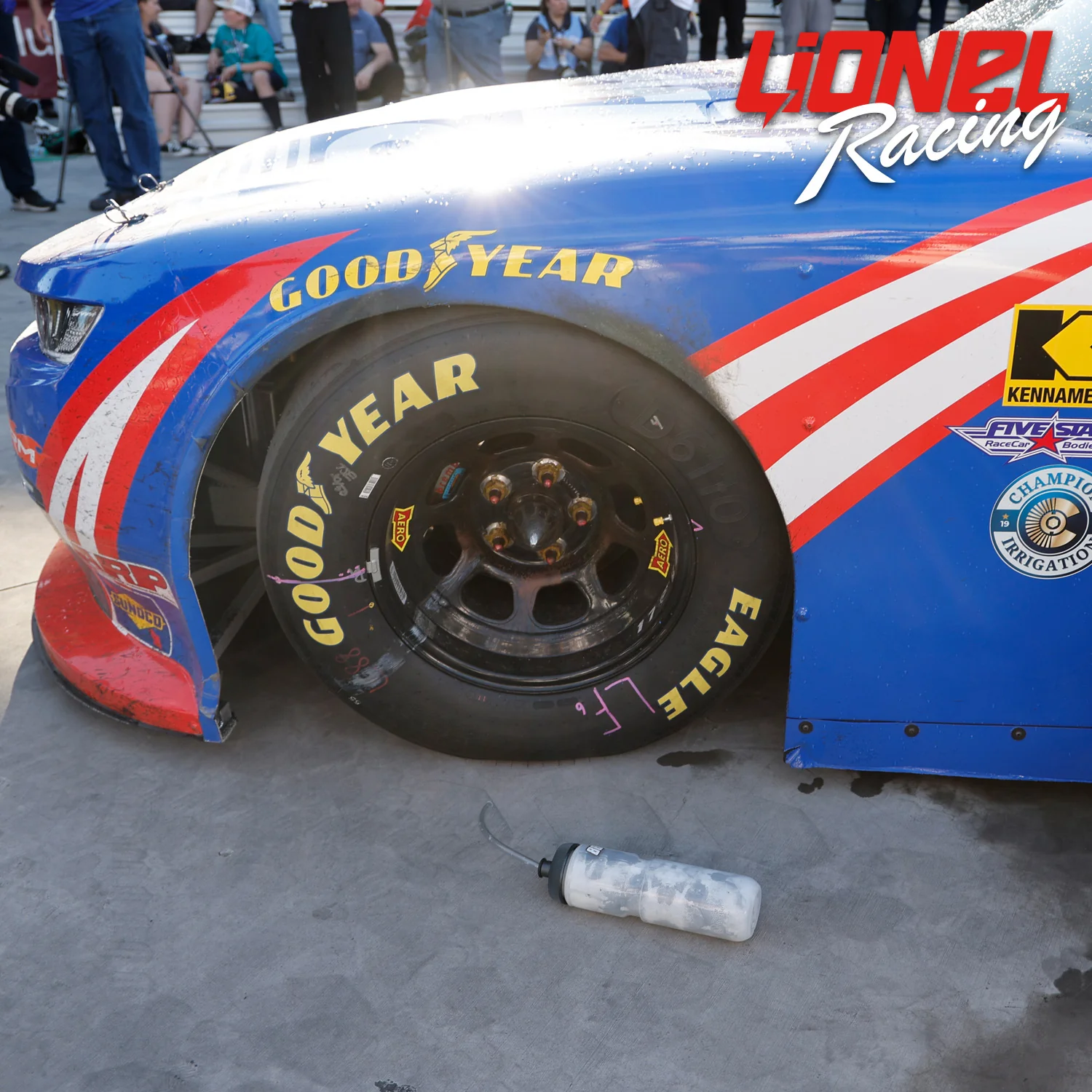Kyle Larson 2026 Las Vegas NOAPS Race Win 1:24 Color Chrome 2026 Diecast Car Preorder - Currently Projected October - Image 3