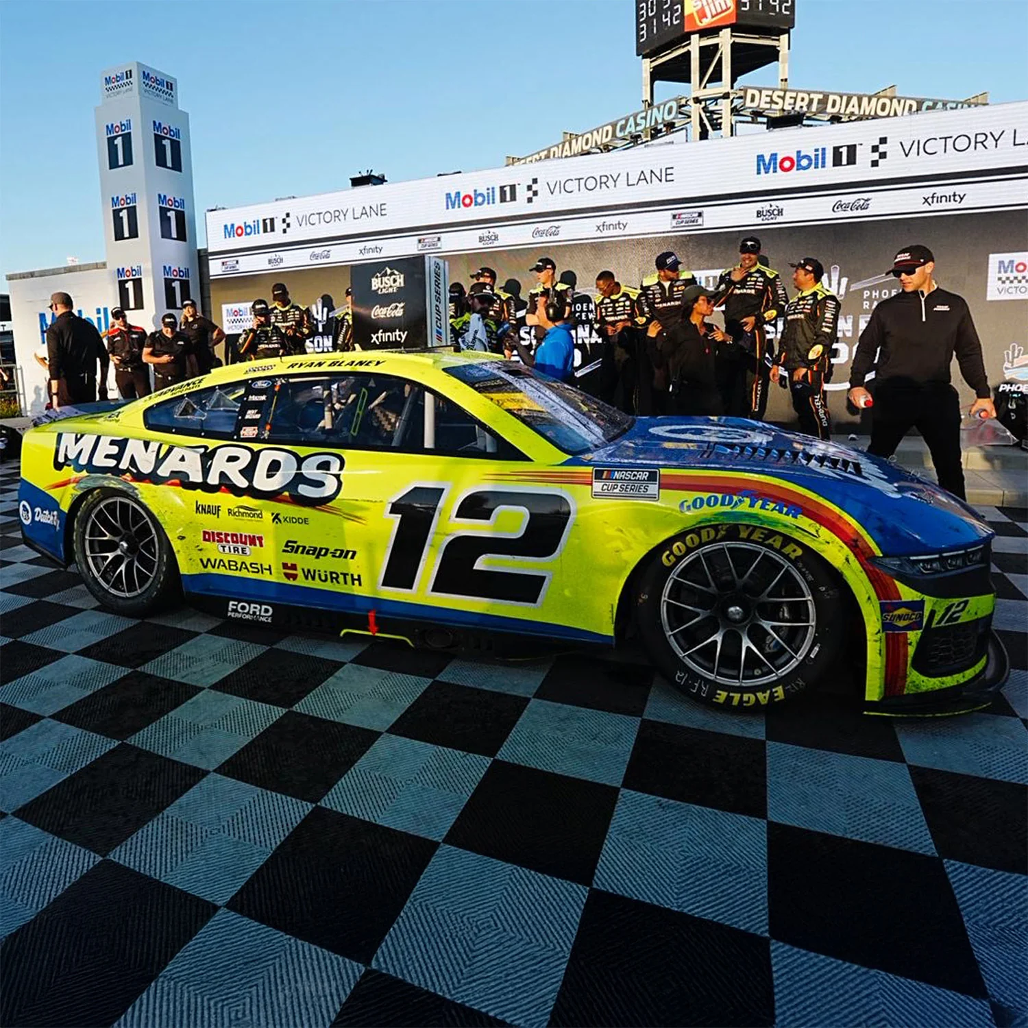 Ryan Blaney ELITE Phoenix Race Win 1:24 2025 Diecast Car Preorder - Currently Projected October - Image 2