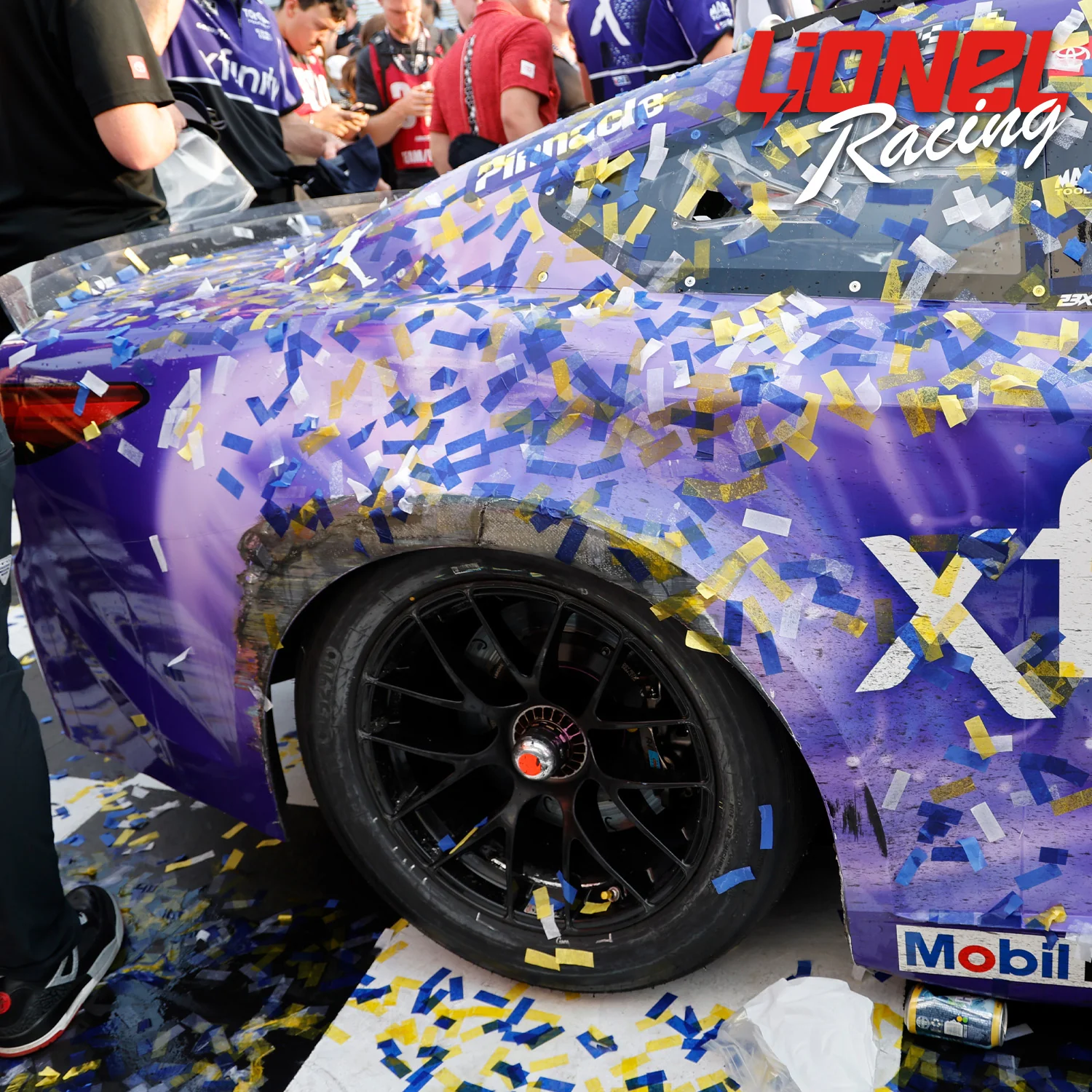 Tyler Reddick Darlington Race Win 1:64 Standard 2026 Diecast Chassis Car Preorder - Currently Projected October - Image 6